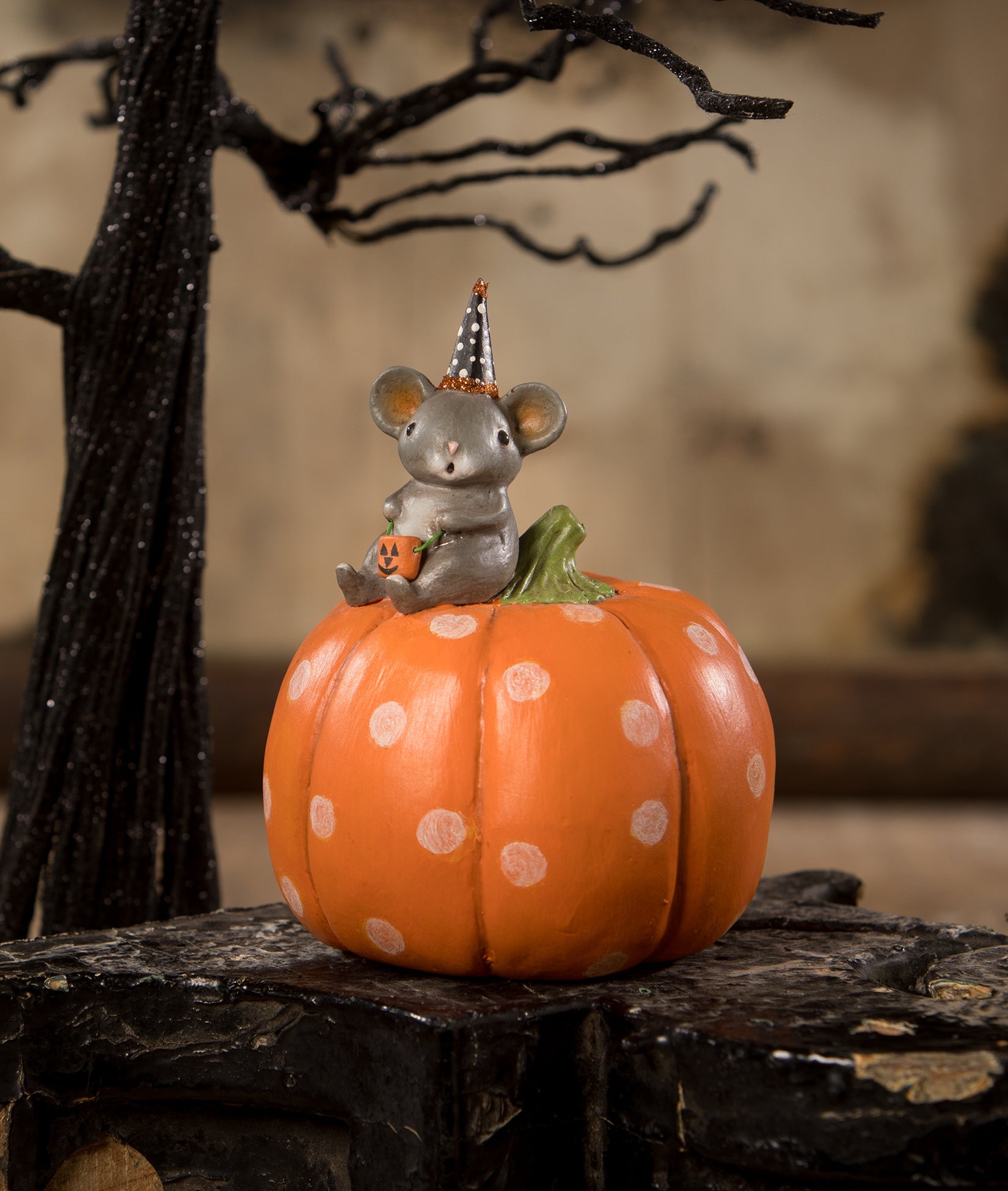 Halloween Mouse On Pumpkin MA2077  Bethany Lowe