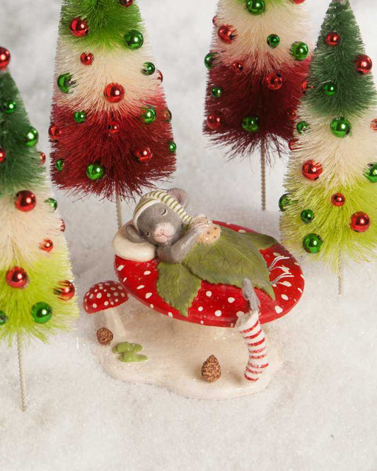 A fabolous decoration to buy in UK - TL8761 Bethany Lowe  Christmas Eve Mouse